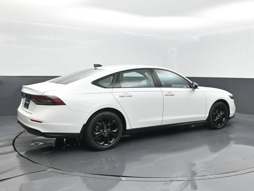 New 2025 Honda Accord SE image 8