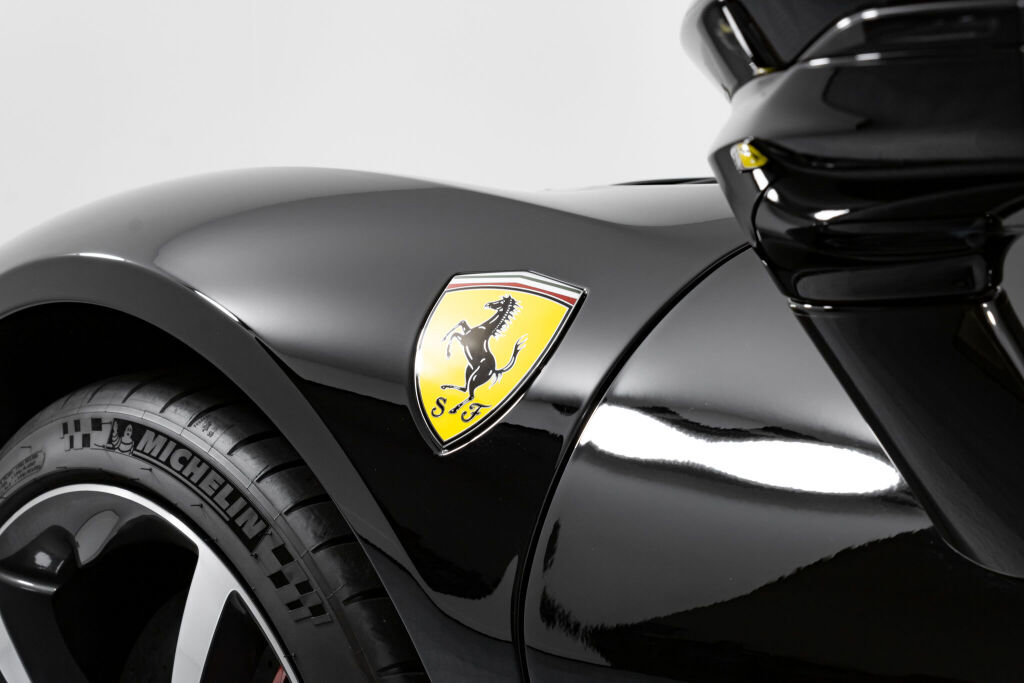 Used 2022 Ferrari SF90 Stradale image 13