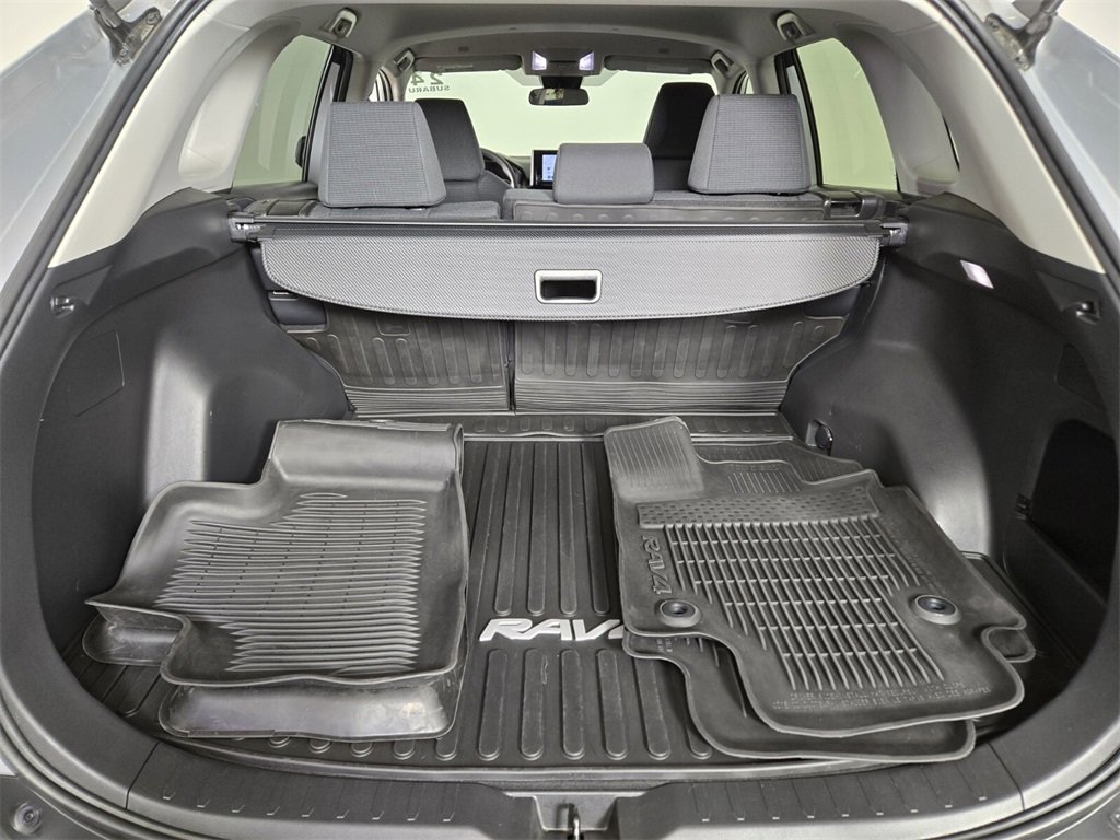 Used 2024 Toyota RAV4 LE image 17