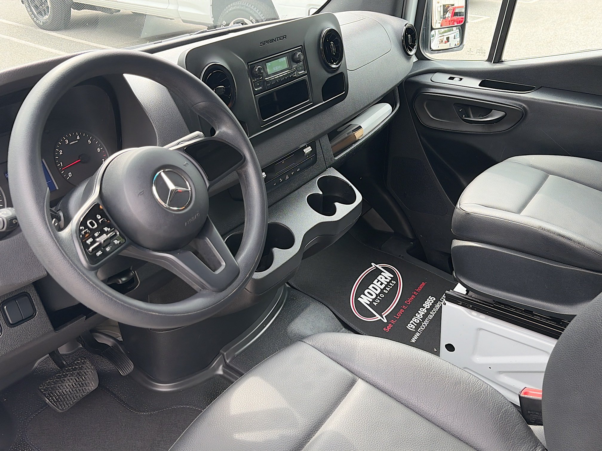 Used 2022 Mercedes-Benz Sprinter 1500 image 5