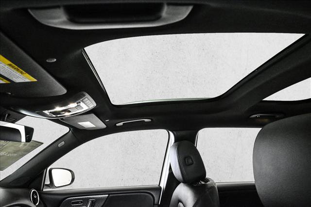 New 2026 Mercedes-Benz GLB 250 4MATIC image 17