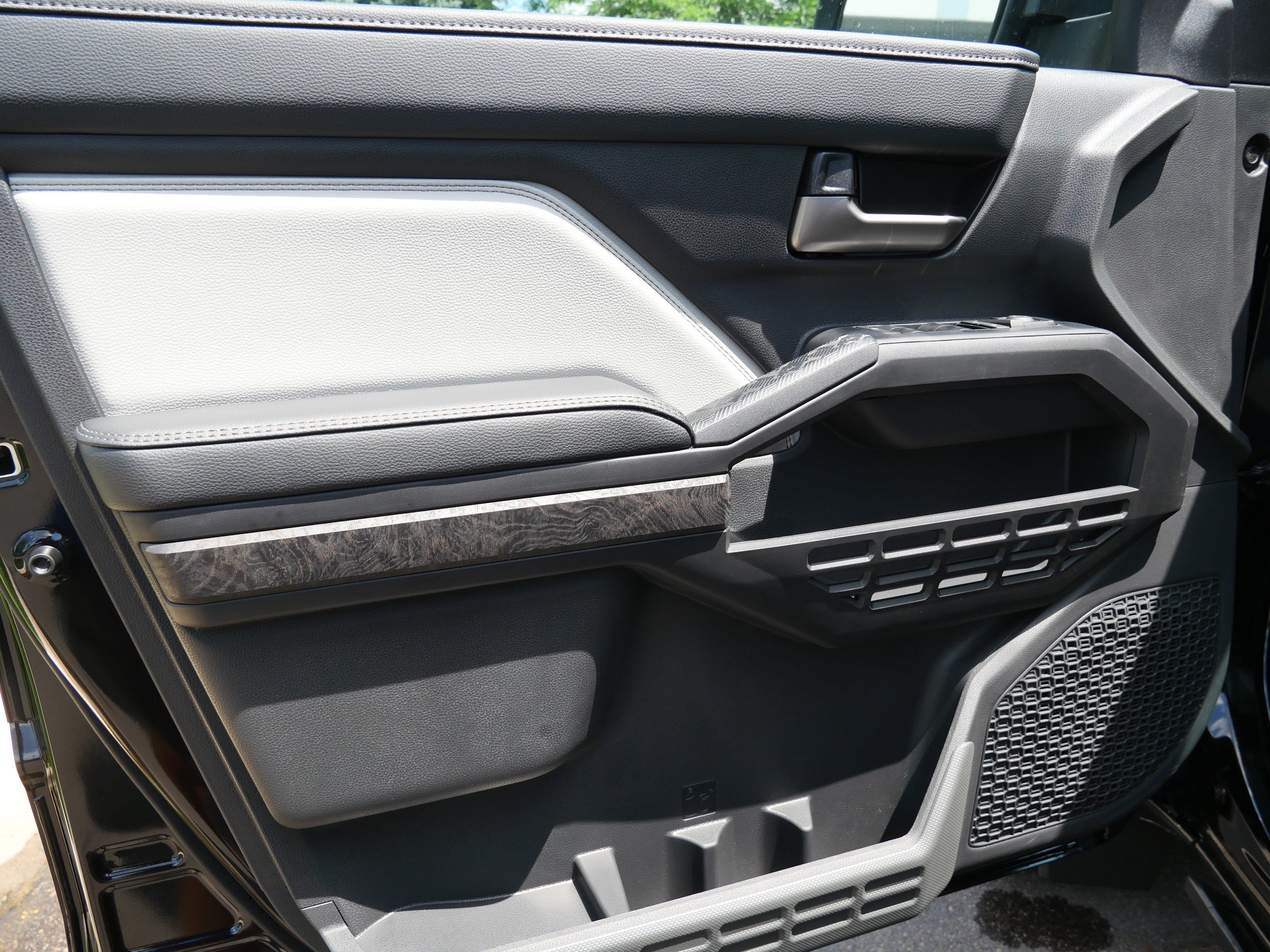 New 2026 Toyota Tacoma Limited AWD/4WD image 6