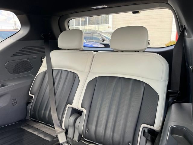 Certified 2024 Kia EV9 GT-Line AWD/4WD image 40