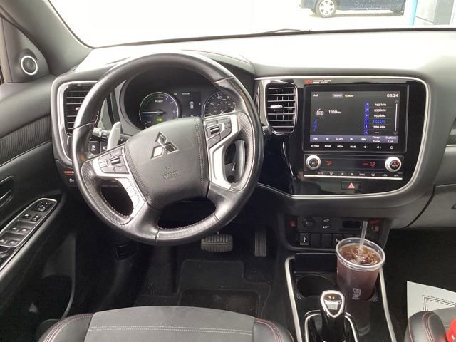 Used 2021 Mitsubishi Outlander LE AWD/4WD image 18