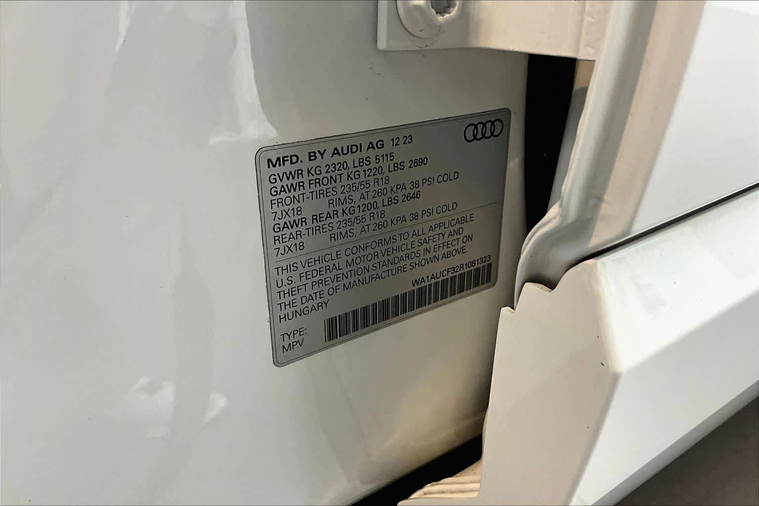 Used 2024 Audi Q3 2.0T Premium w/ Convenience Package AWD/4WD image 34