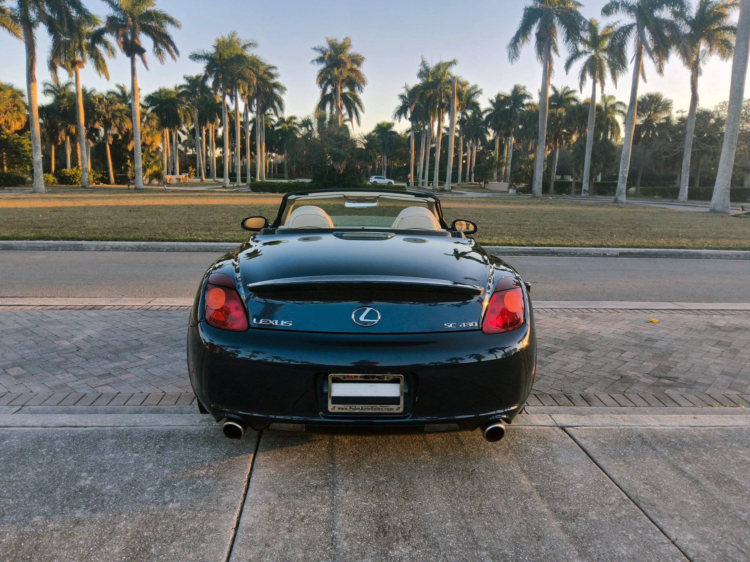 Used 2004 Lexus SC 430 Convertible RWD image 12