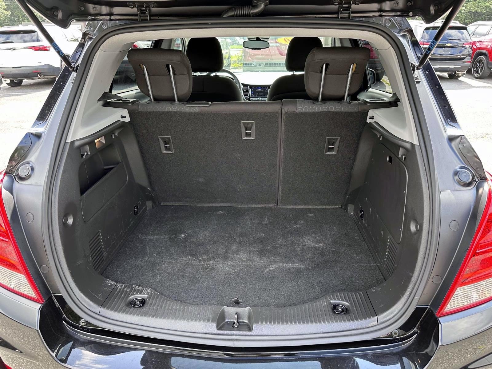 Used 2020 Chevrolet Trax LS w/ Tint and Cruise Package FWD image 7