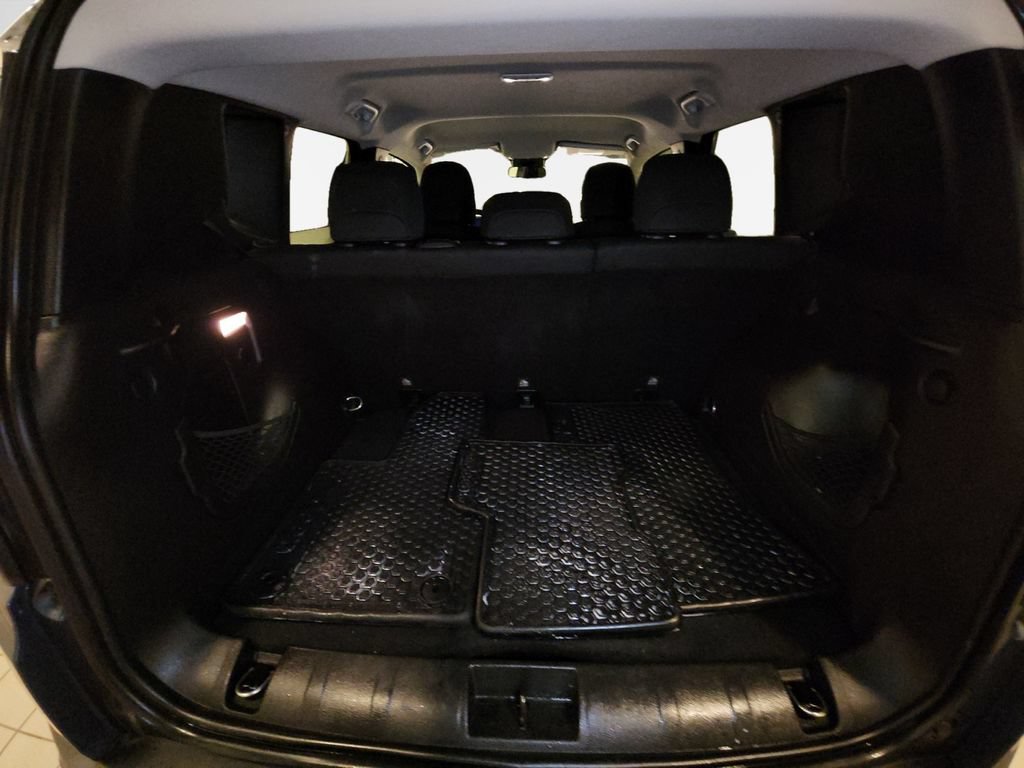 Used 2020 Jeep Renegade Latitude AWD/4WD image 26