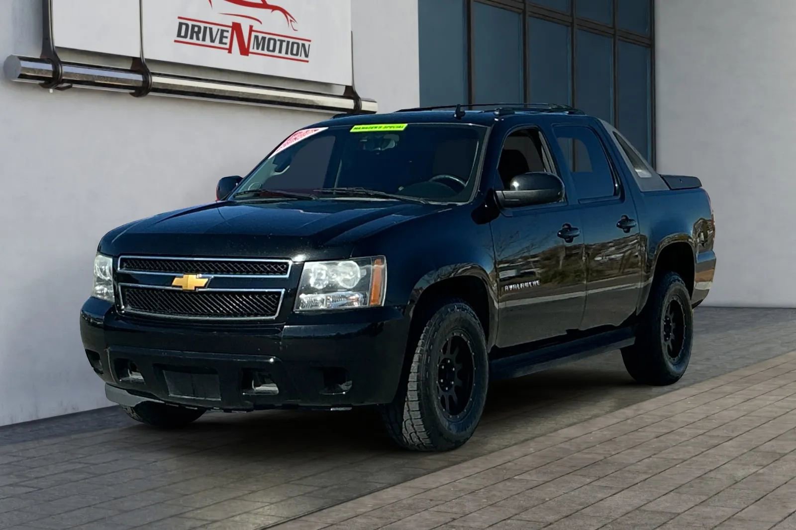Used 2012 Chevrolet Avalanche LS image 7