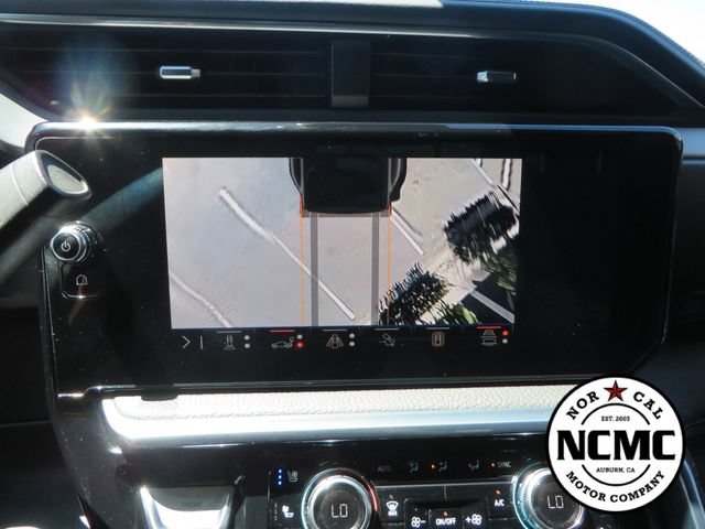 Used 2024 GMC Sierra 3500 Denali w/ Denali Reserve Package AWD/4WD image 35