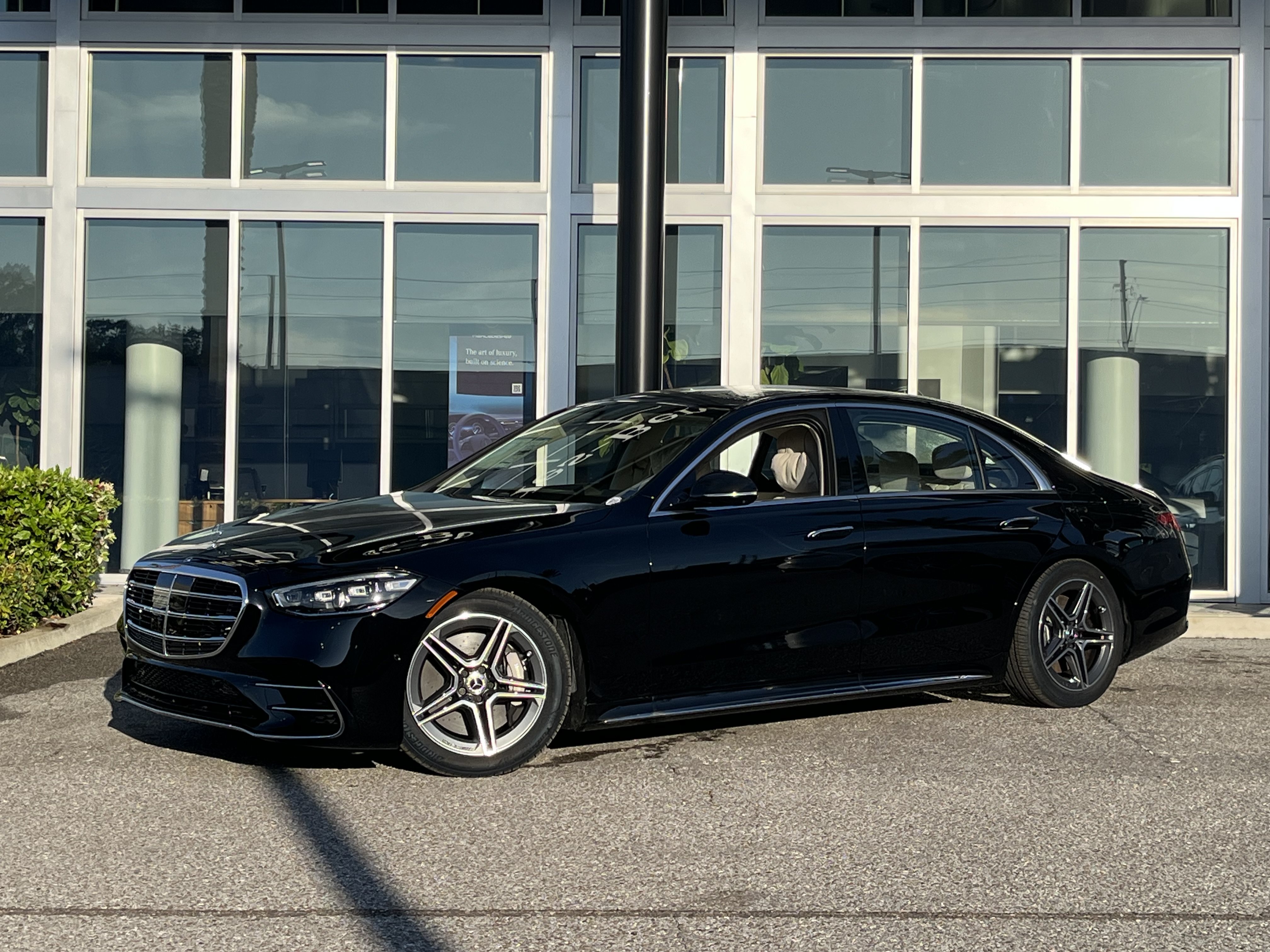 New 2026 Mercedes-Benz S 580e 4MATIC Sedan image 2