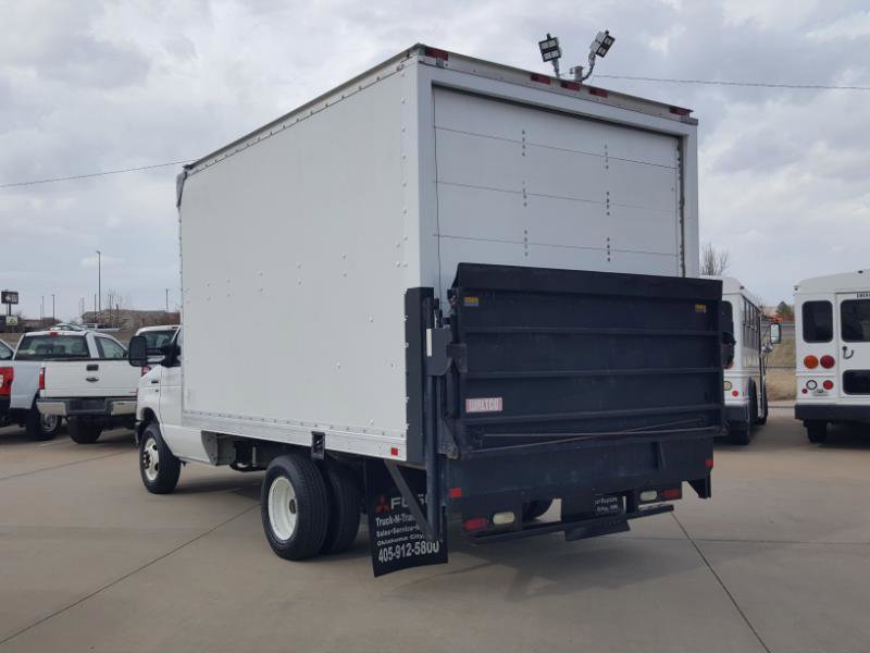Used 2012 Ford E-350 and Econoline 350 Super Duty RWD image 9