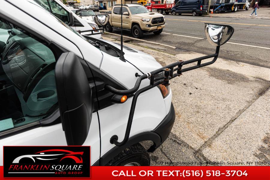 Used 2017 Ford Transit 350 XL image 9