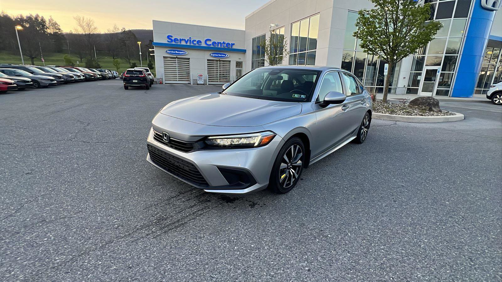 Used 2023 Honda Civic EX image 8
