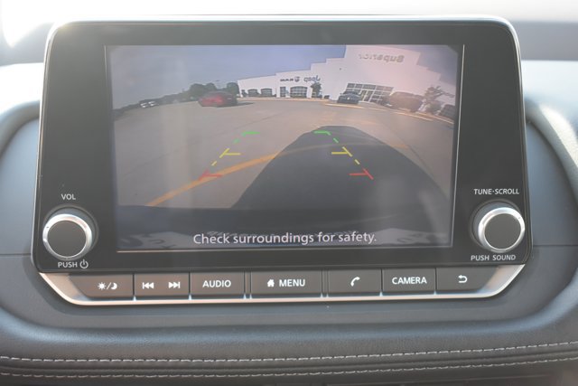 Used 2023 Nissan Rogue SV FWD image 25