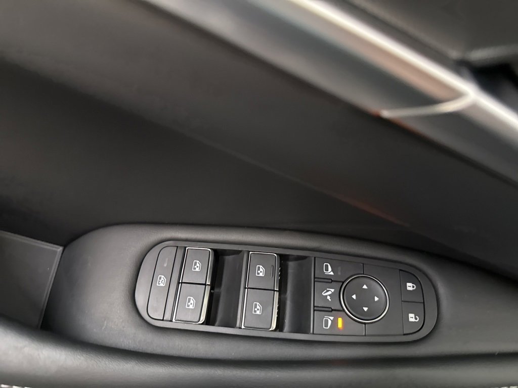 New 2026 INFINITI QX60 Luxe w/ Family Package image 18