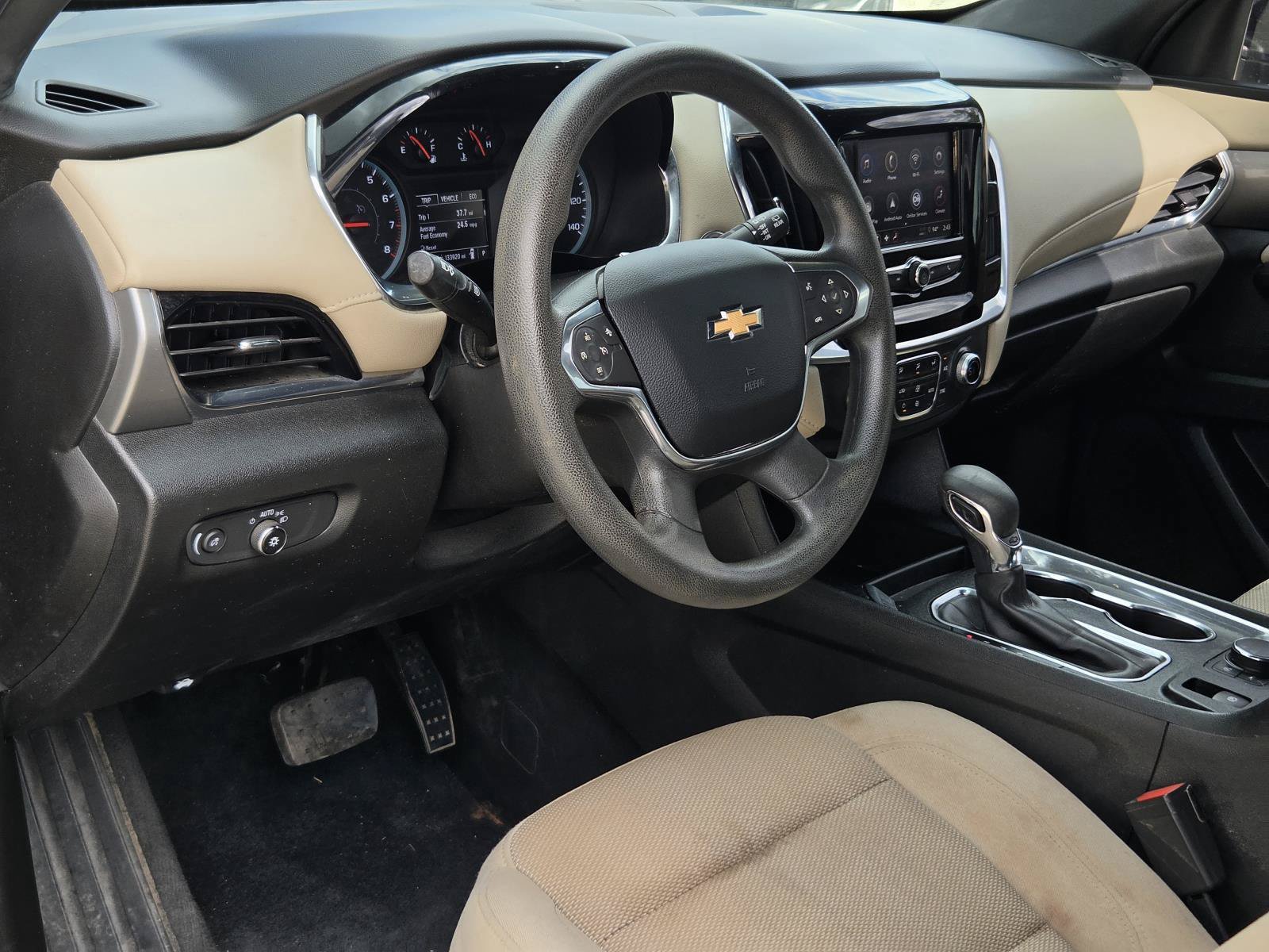 Used 2023 Chevrolet Traverse LS FWD image 23
