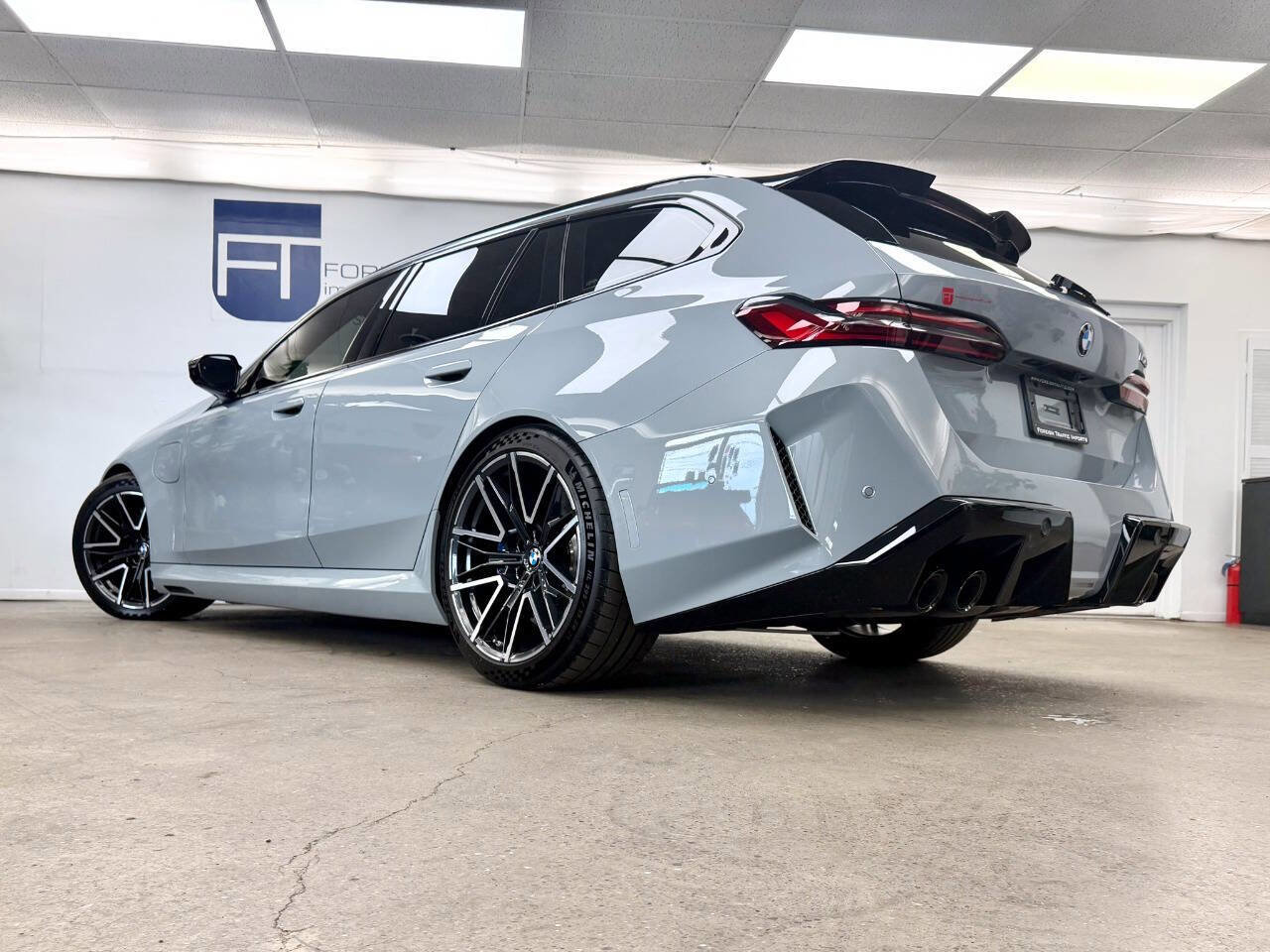 Used 2026 BMW M5 Touring image 5