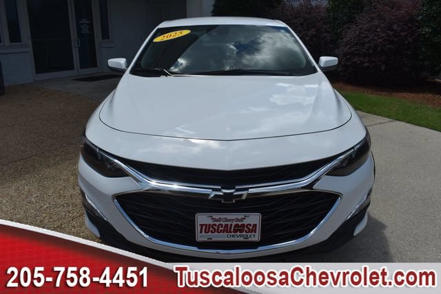 Used 2025 Chevrolet Malibu RS FWD image 4