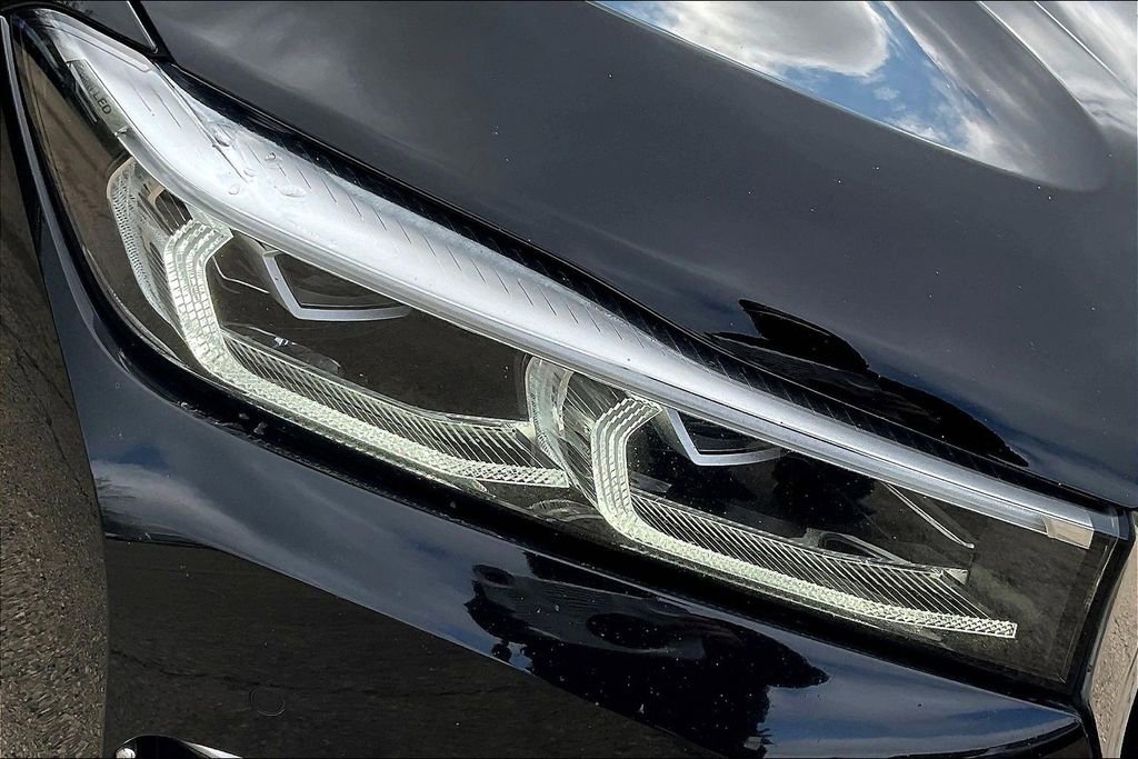 Used 2020 BMW 740i xDrive w/ Cold Weather Package image 32