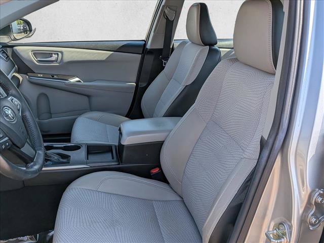 Used 2017 Toyota Camry SE FWD image 16