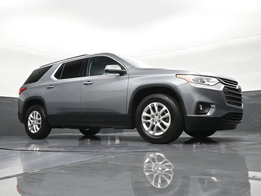 Used 2021 Chevrolet Traverse LT FWD image 26