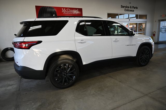 Used 2022 Chevrolet Traverse RS image 5