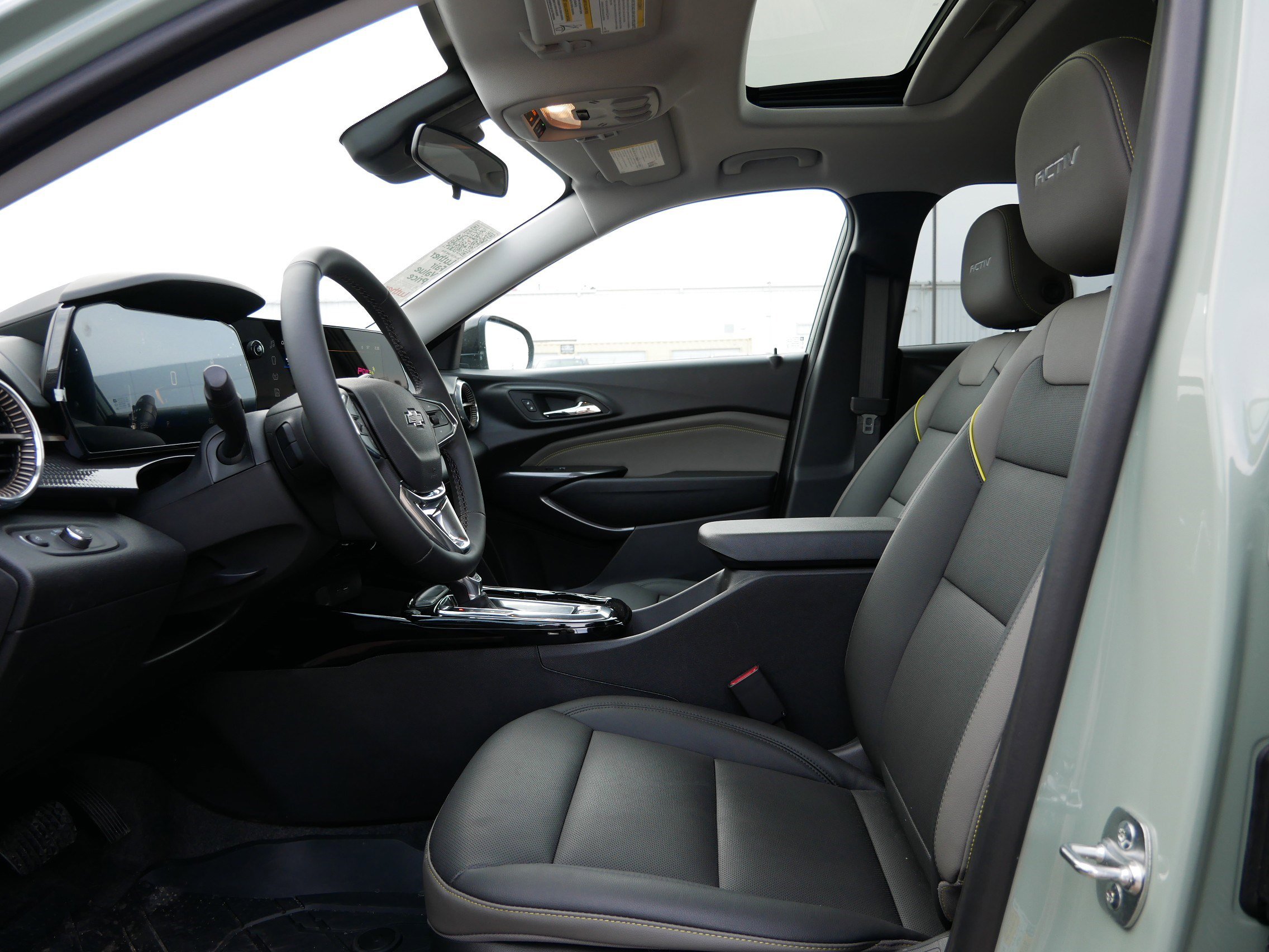 New 2026 Chevrolet Trax ACTIV w/ Sunroof Package image 11