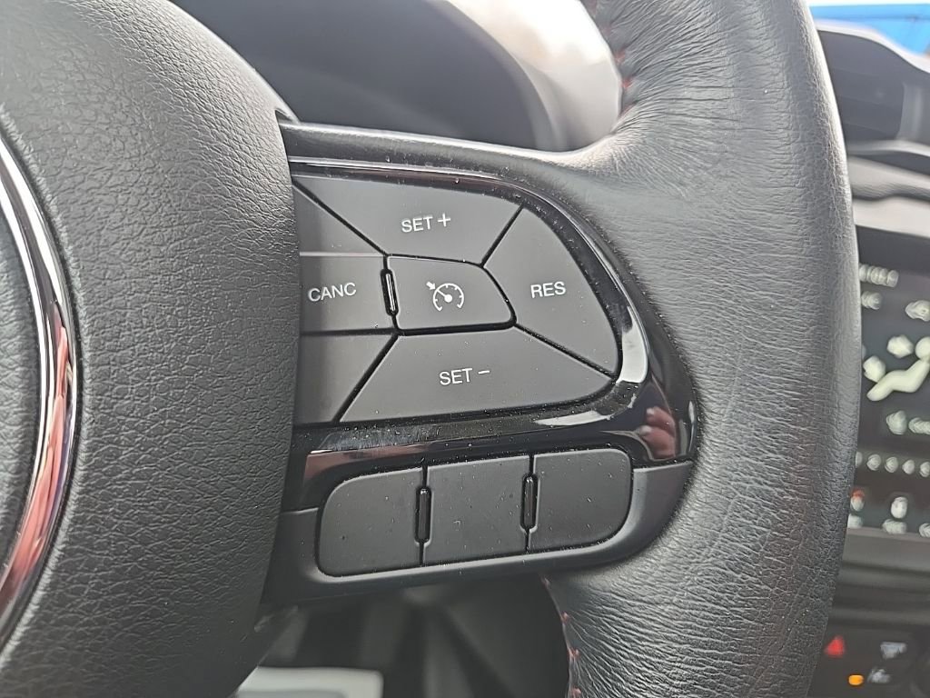 Used 2022 Jeep Renegade Latitude w/ Sun/Sound Group image 40