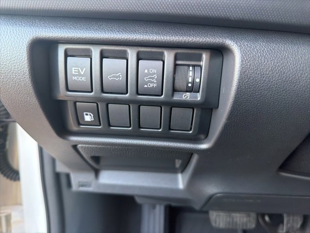 Used 2025 Subaru Forester Premium image 24