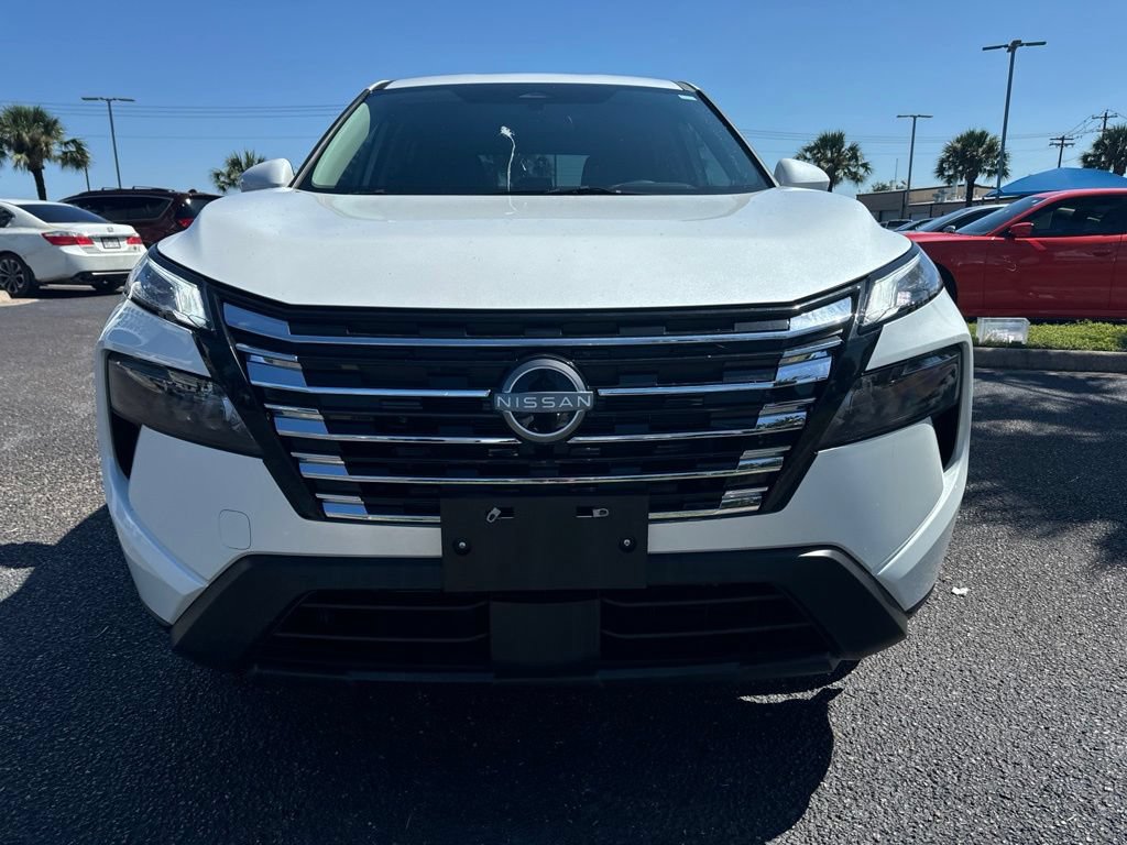 Used 2026 Nissan Rogue SV FWD image 7