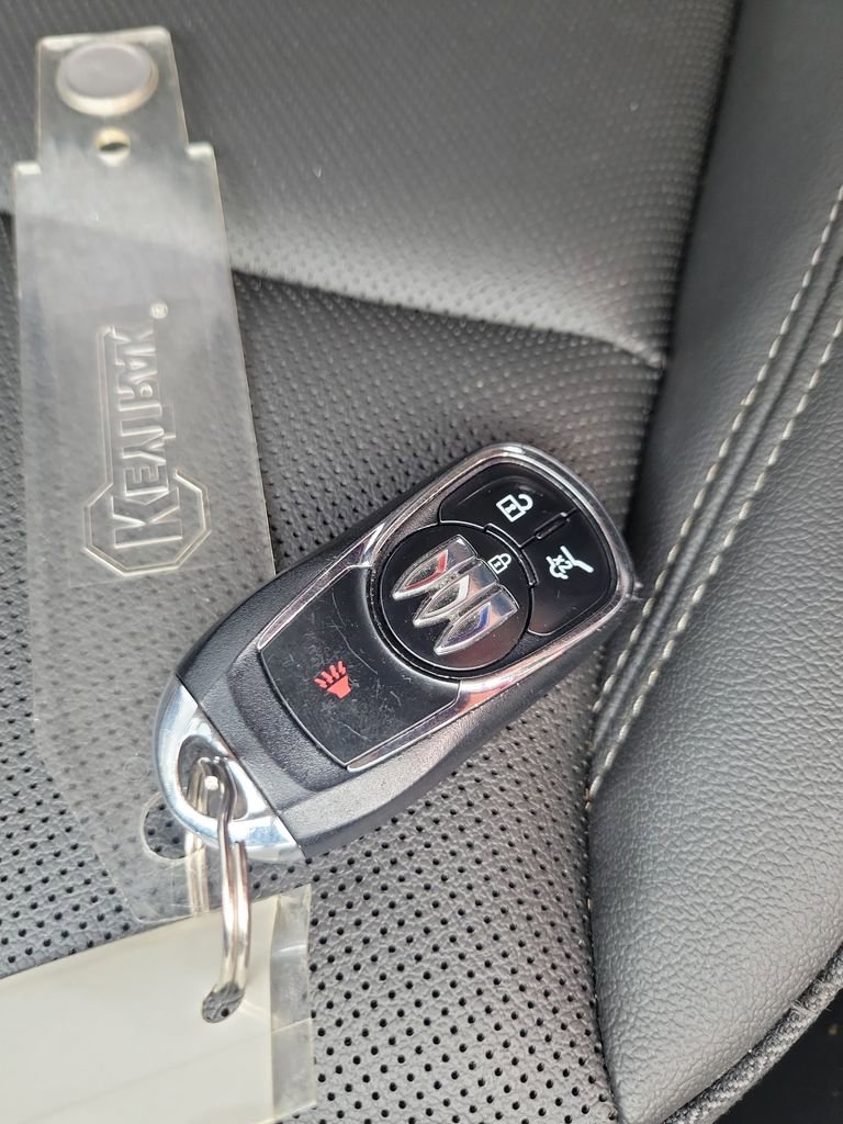Used 2024 Buick Encore GX Sport Touring image 34