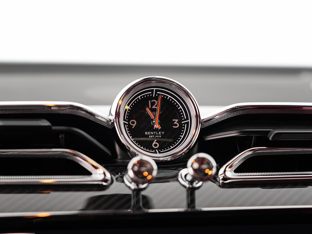 Used 2022 Bentley Bentayga AWD/4WD image 25