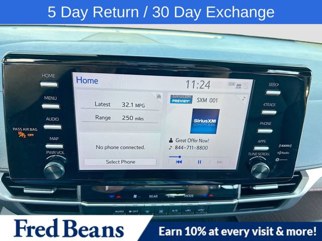 Used 2023 Toyota Sienna LE image 17