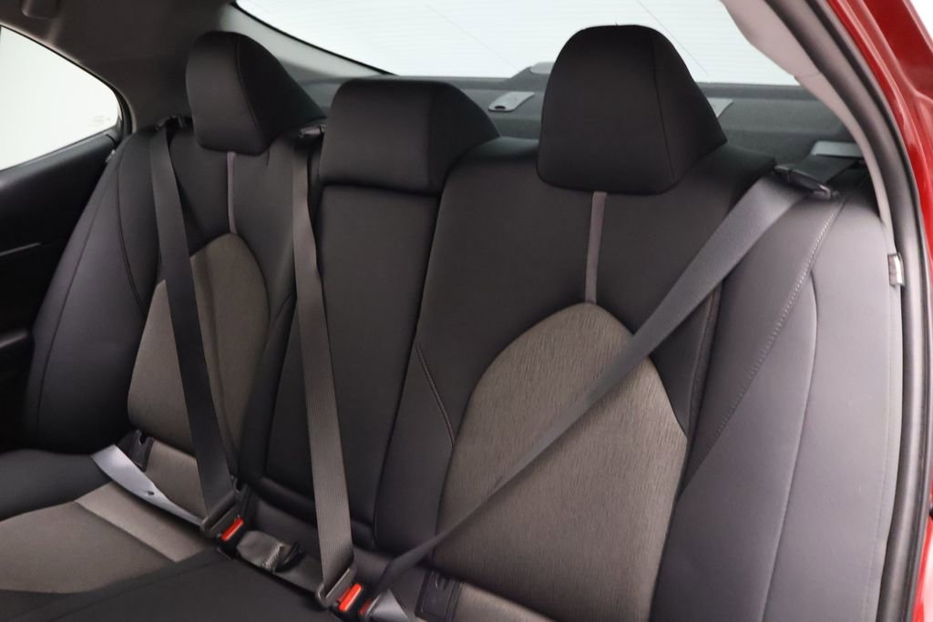 Used 2022 Toyota Camry LE image 18
