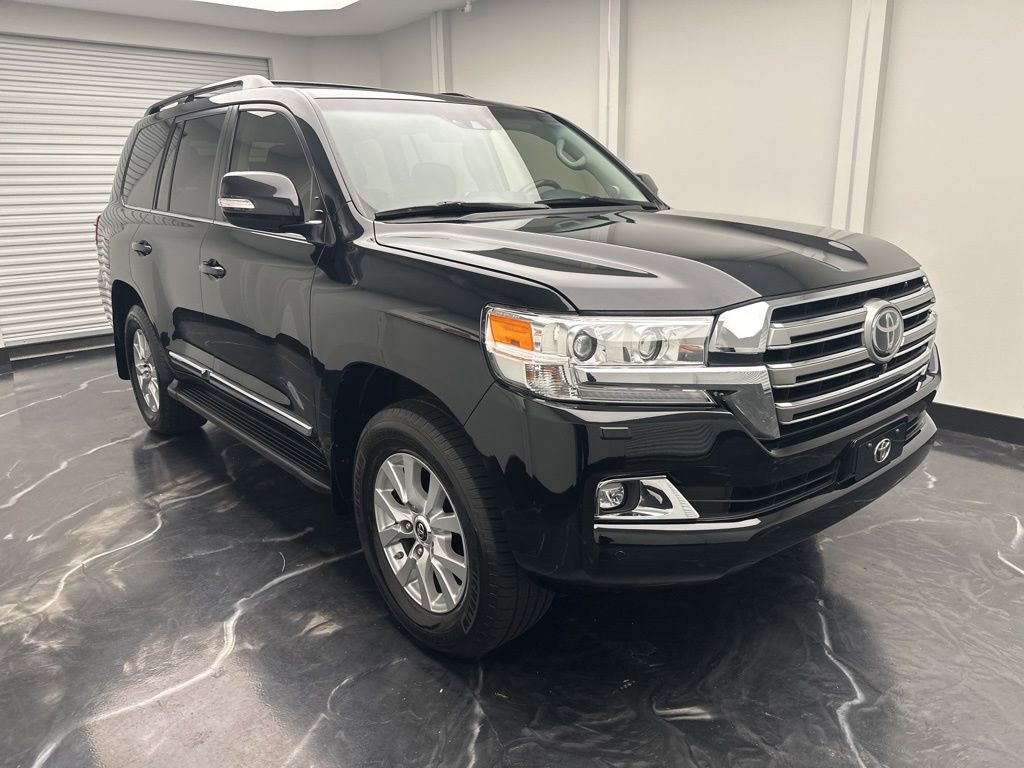 Used 2016 Toyota Land Cruiser AWD/4WD image 2