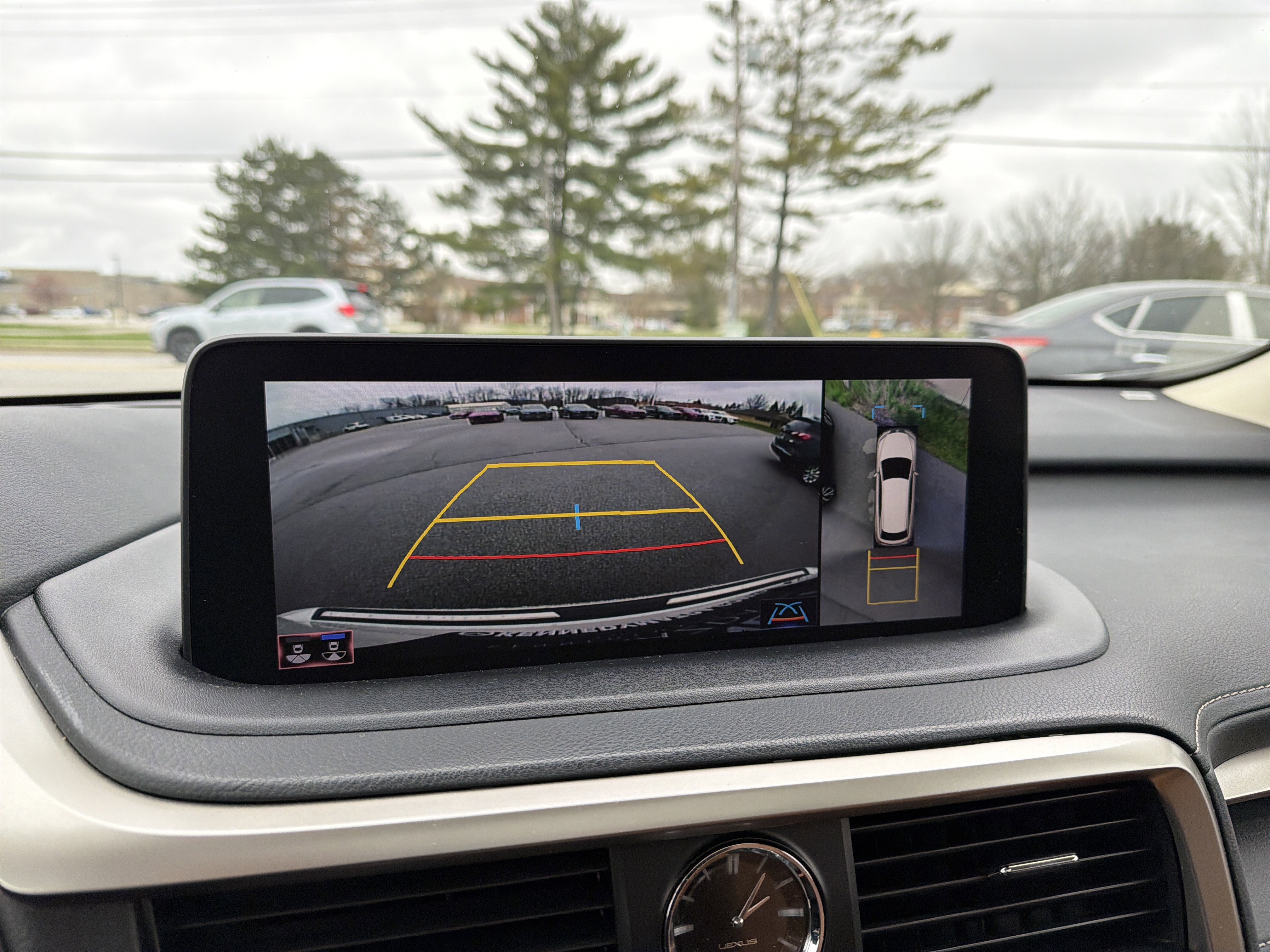 Used 2022 Lexus RX 450h AWD w/ Luxury Package image 21