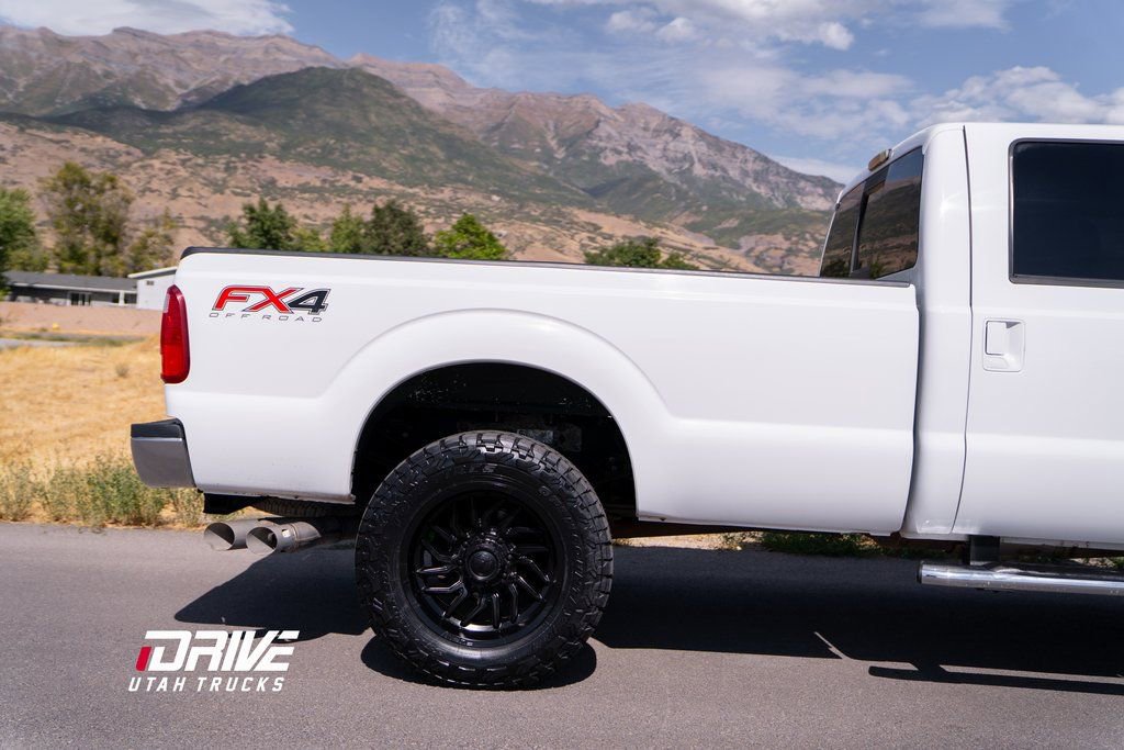 Used 2012 Ford F350 Lariat w/ Lariat Interior Pkg image 13