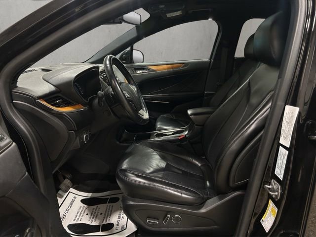 Used 2019 Lincoln MKC Select w/ Vista Value Package AWD/4WD image 12