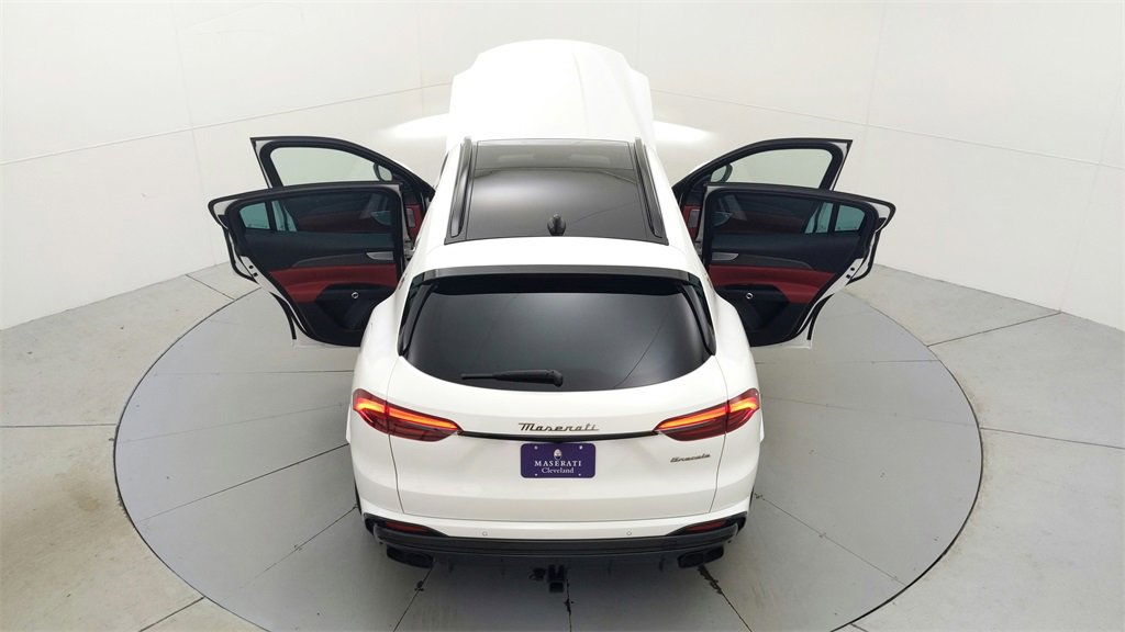 New 2024 Maserati Grecale Trofeo image 31