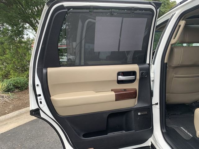 Used 2016 Toyota Sequoia Platinum RWD image 15