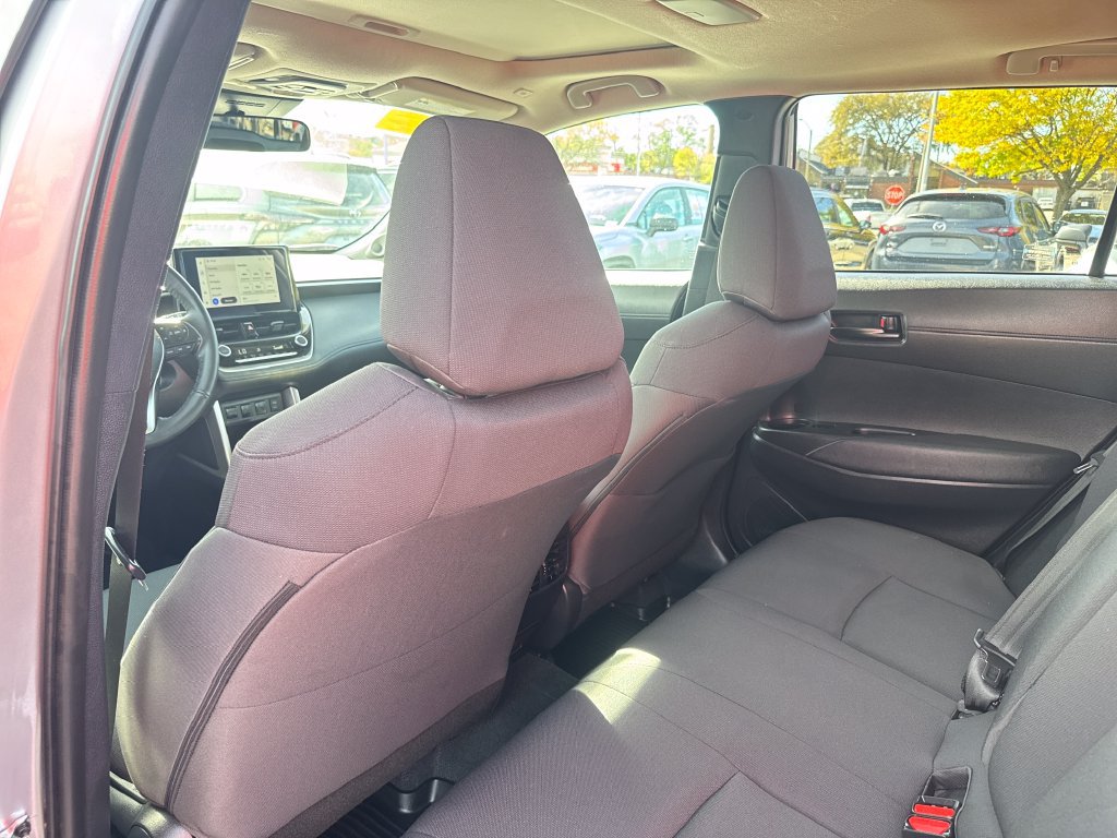 Used 2023 Toyota Corolla Cross LE w/ Moonroof Package AWD/4WD image 38