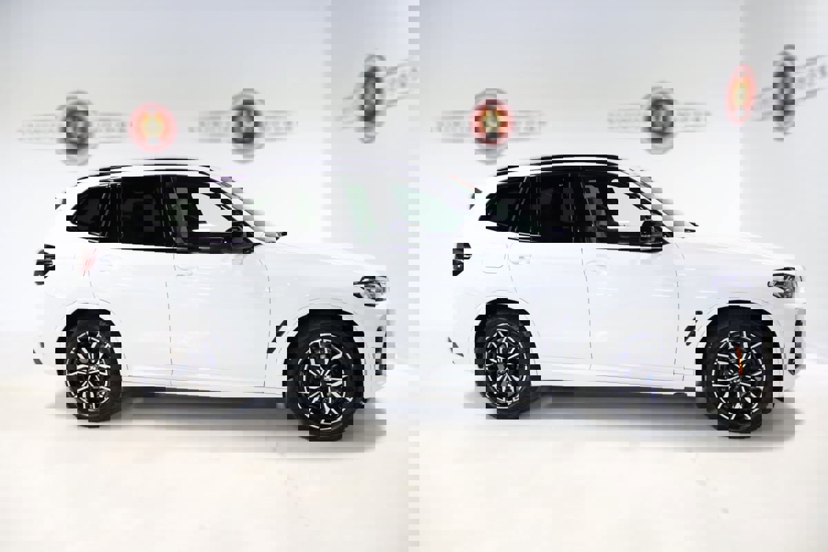 Used 2023 BMW X3 M40i w/ Premium Package image 5