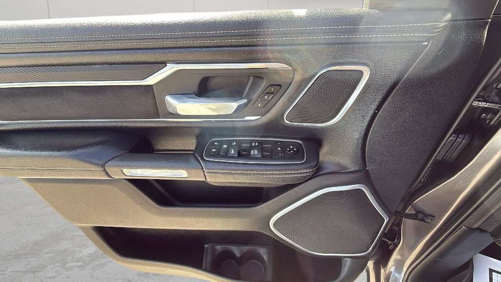 Used 2019 RAM 1500 Laramie RWD image 24