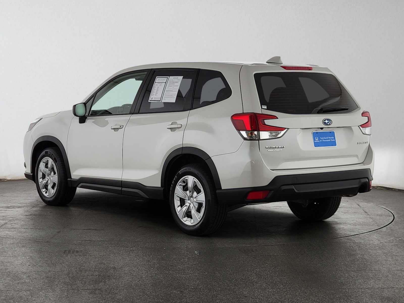 Used 2022 Subaru Forester AWD/4WD image 5