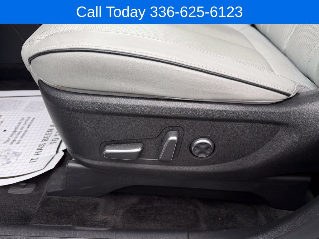 Used 2024 Hyundai Palisade SEL w/ Premium Package AWD/4WD image 16