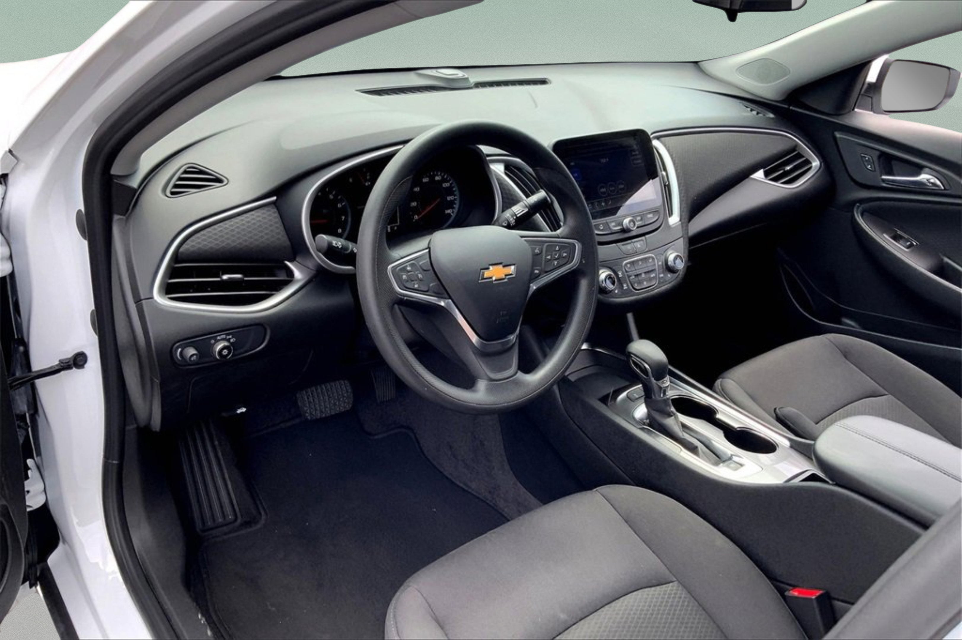 Used 2022 Chevrolet Malibu LT FWD image 15