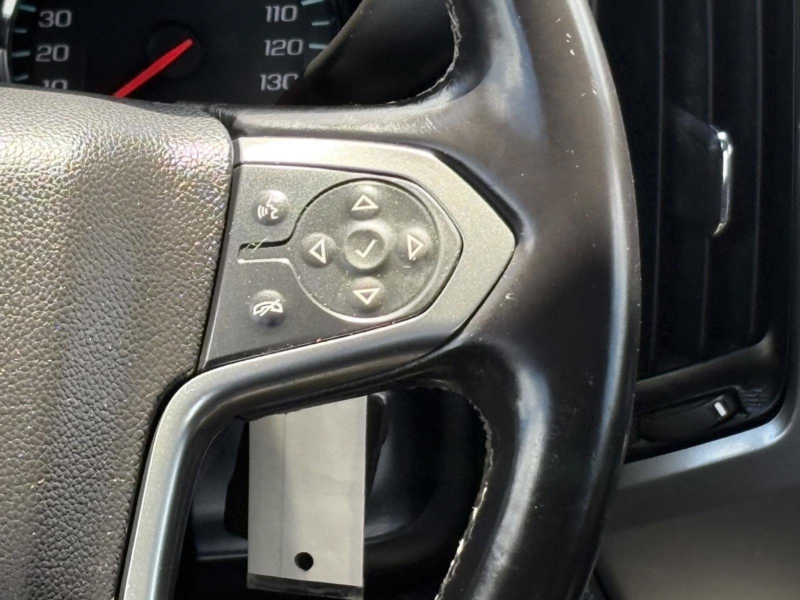 Used 2015 Chevrolet Silverado 2500 LT AWD/4WD image 7