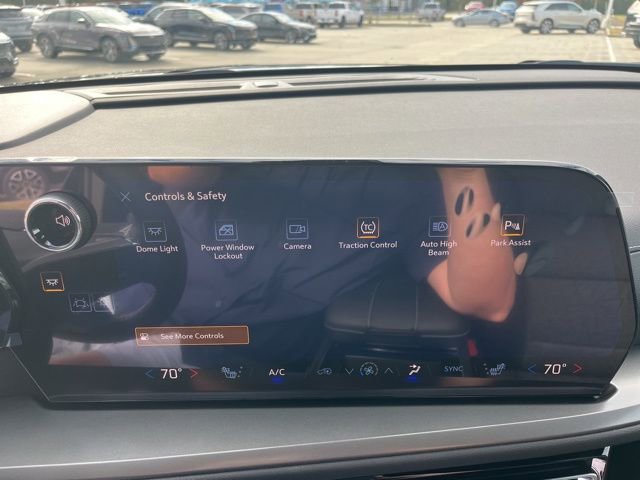 New 2026 Chevrolet Traverse LT w/ Driver Confidence Package image 30