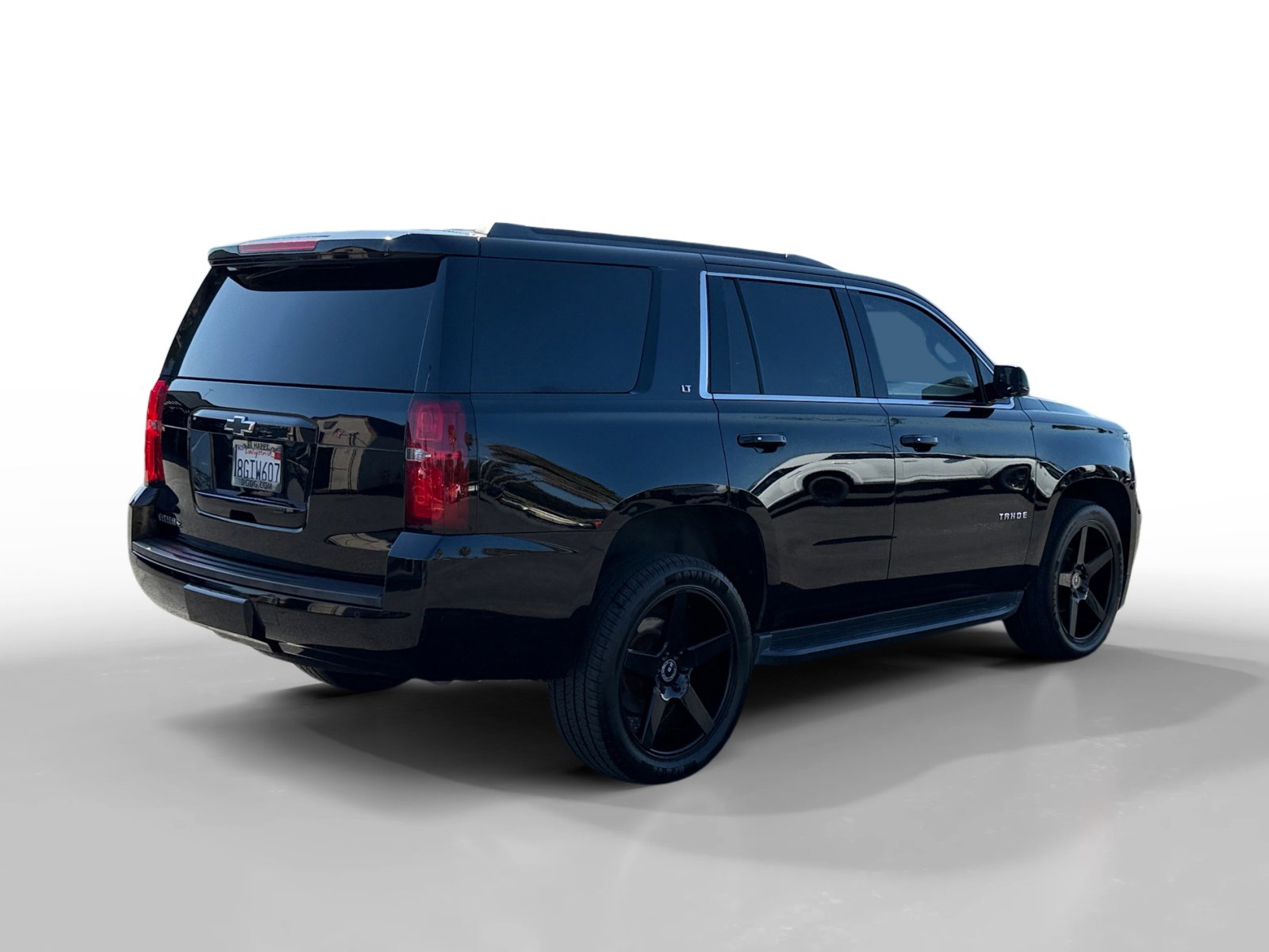 Used 2019 Chevrolet Tahoe LT w/ Luxury Package image 5